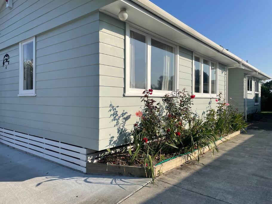 Turangi Home Family Size Taupo Exterior photo