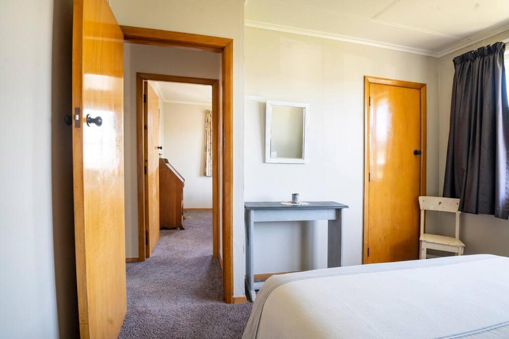 Turangi Home Family Size Taupo Exterior photo
